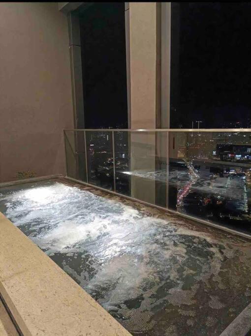 1+ 1 Bedroom 4-5Pax/Klcc/ Bukit Bintang/City View/Mrt クアラルンプール エクステリア 写真